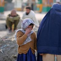 ONU condena la normativa talibán que permite el matrimonio infantil en Afganistán