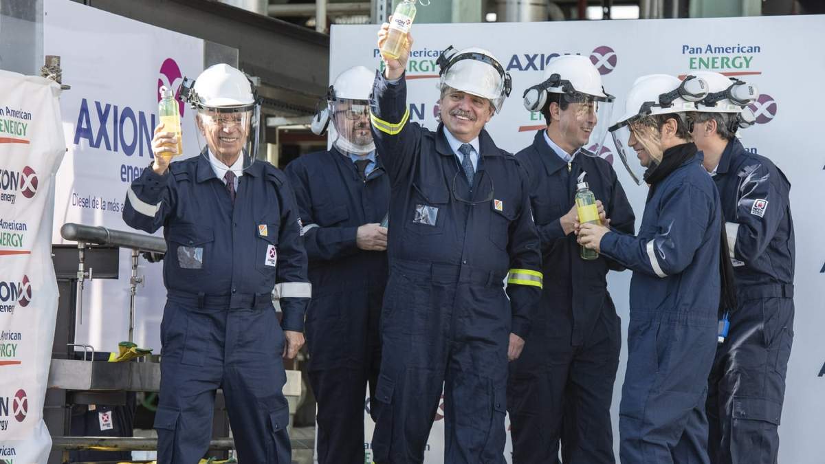 Alberto Fernández en la refinería de Campana. (Fuente: Twitter)