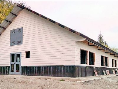 El gobierno incorpora tres nuevos edificios de escuelas rurales en San Martín de los Andes