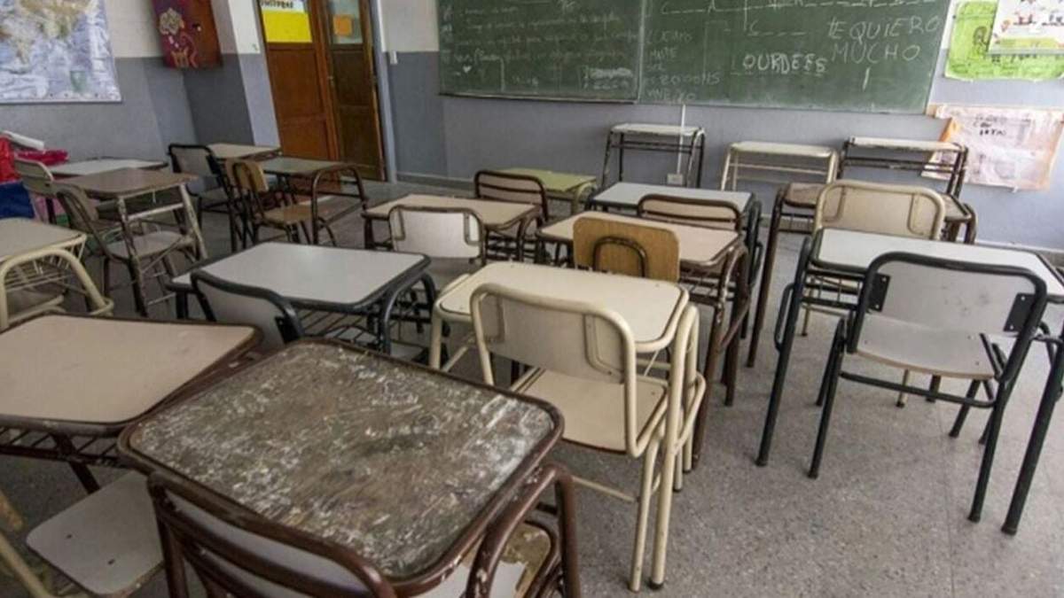 No aceptan cambiar los boletines de calificaciones por informes de trayectoria escolar. Fuente: (RN)