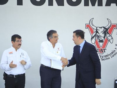 Américo Villarreal recibe ampliación de certificación TIF para el rastro de la UAT