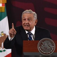 AMLO estalla por irrupción de Ecuador en embajada: "A México se le respeta"