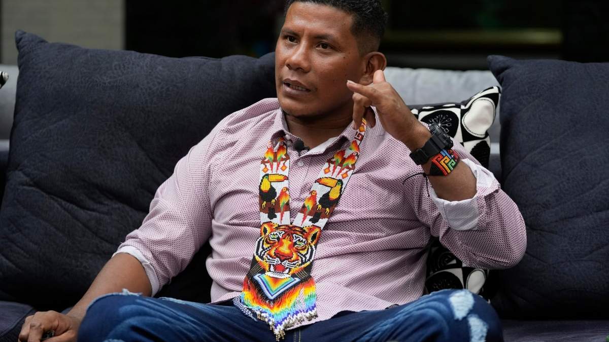 Manuel Ranoque, padre de los dos hermanos indígenas colombianos más pequeños de los cuatro que sobrevivieron a un accidente de avioneta en la selva amazónica