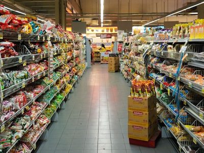 Etiquetado frontal de advertencia disminuyó en 24% la compra de bebidas no saludables en Chile