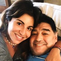"El Babu haciendo de Babu": Gianinna Maradona publicó una nueva foto inédita de Diego