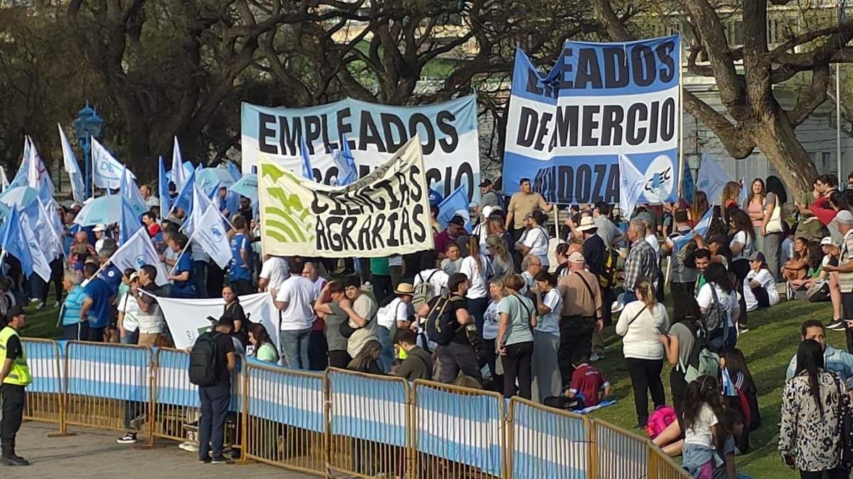 Comenzó la marcha federal universitaria