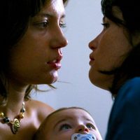 'Rostros de una mujer”: vidas atormentadas