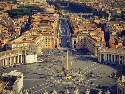 El Papa decreta que cardenales y obispos paguen por los apartamentos donde viven en el Vaticano