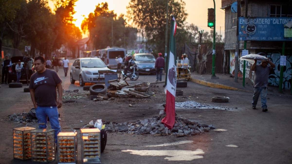 Bloqueo en San Gregorio Atlapulco