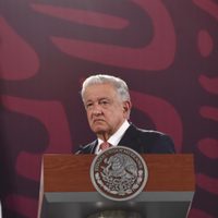 Disidencia de la CNTE determinará cuándo quitarán plantón del Zócalo: AMLO