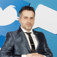 "Mantenido": Ángel de Brito estalló en furia contra un famoso exparticipante de Showmatch