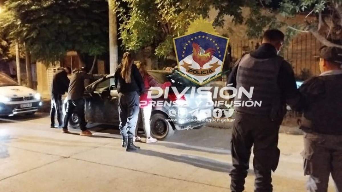 Cuatro demorados por tenencia de armas y drogas. Fuente: (Prensa Policial)