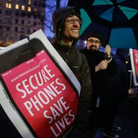 Juez falla a favor de Apple en otro caso de hackeo de iPhone