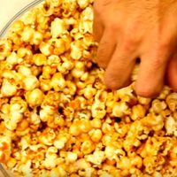 Pochoclos acaramelados: sorprendé a tu familia con esta receta súper crocante, fácil y deliciosa