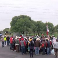 Agricultores bloquean la Toluca-Atlacomulco para exigir el retiro de la empresa Bionatur
