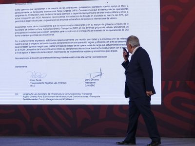 El decreto da tiempo a las empresas de carga para mudarse al AIFA: AMLO