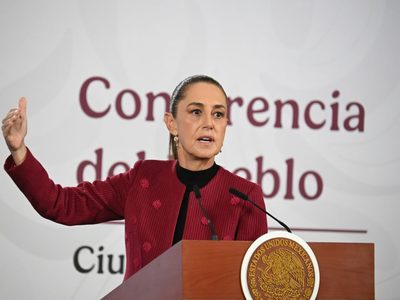Sheinbaum pide explicación a Godoy por calificar de terrorismo a coche bomba de Coahuayana