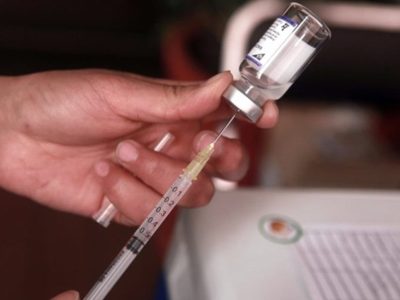 Argentina y El Salvador aprueban el uso de emergencia de la vacuna de AstraZeneca