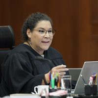 Lenia Batres paraliza 30 asuntos de la Corte tras ser excluida del caso Salinas Pliego