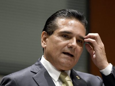 Aureoles acude a la Corte contra la CNTE; disidentes amagan con viajar a la CDMX