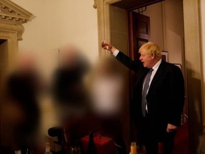 Johnson pide a los aliados del G7 que demuestren un "firme apoyo" a Ucrania
