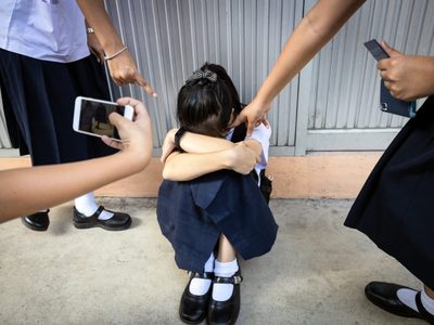 Los colegios porteños deberán aplicar un protocolo contra la violencia digital