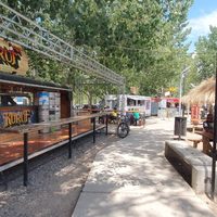 Apuntan contra cervecerías y pubs por “contrataciones de media jornada y trabajo en negro”