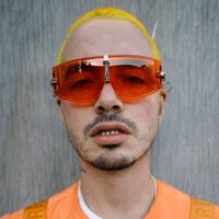 ¡Lo nuevo en tendencia! J Balvin vuelve a mostrarse fanático de la moda y da un anuncio a sus fans