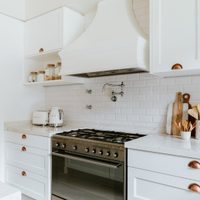El secreto de la abuela para eliminar la grasa pegada en los artefactos eléctricos de tu cocina