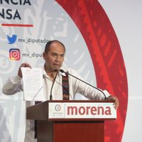 Diputado de Morena denuncia a Santiago Creel ante INE y FGR