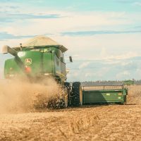 Tensión en el campo: suben las retenciones para las exportaciones de granos