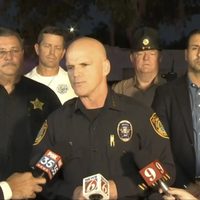 Un muerto y un herido en tiroteo en centro comercial de Florida
