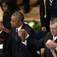 Pide Obama unidad ante la profunda división racial en EU