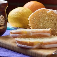 Con lo que te sobró en la cocina: prepará este budín de coco con limón, delicioso y listo en solo minutos