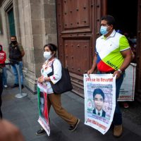 AMLO presentará avances de la investigación a seis años de la desaparición de los 43