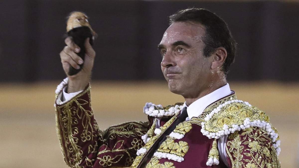 Enrique Ponce. Fuente: (Instagram)