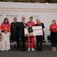 No queremos colgarnos ninguna medalla, el esfuerzo es de ustedes: AMLO