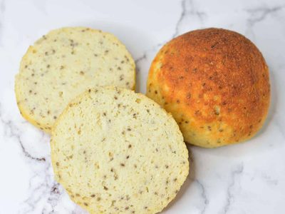 Pan keto relleno con jamón y queso: la opción perfecta para merendar y comer sin culpa