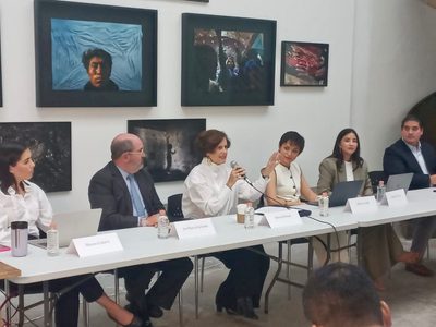 Denise Dresser gana amparo y crea precedente contra difamaciones en la mañanera de AMLO