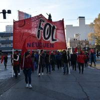 Dos días de cortes sobre la Avenida Argentina, en reclamo de "trabajo digno y obras"
