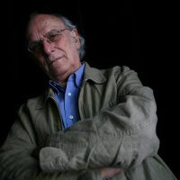 Carlos Saura 'es una roca”, dice el cineasta español Félix Viscarret