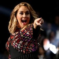 Se le pasó por alto: el emoji de Adele que generó ansiedad entre sus fans