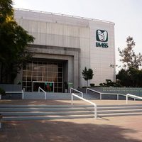 Detienen a servidor público del IMSS por presunta agresión sexual