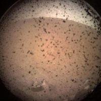 'Estoy en casa”, escribe la sonda InSight tras posarse con éxito en Marte (Video)