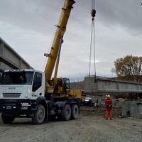 Última etapa de la construcción del puente del Curi Leuvú