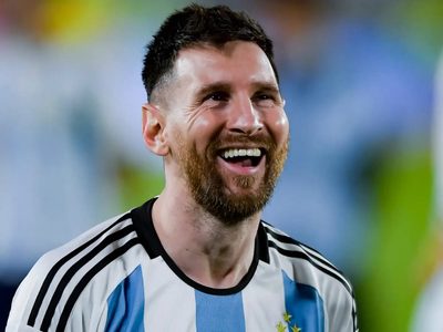 "Estás loco": la desopilante reacción de Lionel Messi ante el pedido especial de un fanático