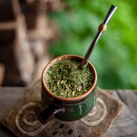 Truco infalible para limpiar la bombilla del mate y que quede como nueva