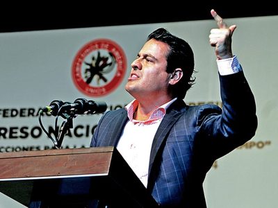 Más oscuros que claros en la trayectoria de Aristóteles Sandoval