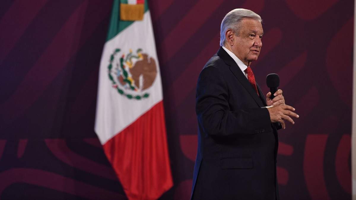 El presidente en su conferencia