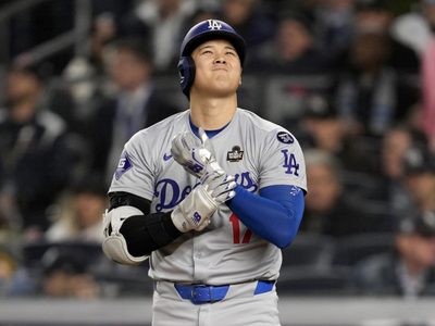 Dodgers derrotan 4-2 a Yankees y acarician barrida en la Serie Mundial